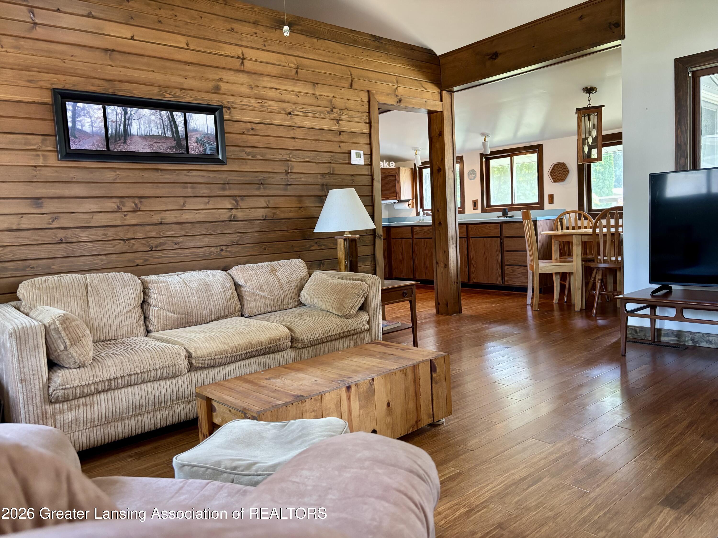 1433 Charlotte Landing Road Springport, MI 49284 - Photo 7 of 25 IMG_4003