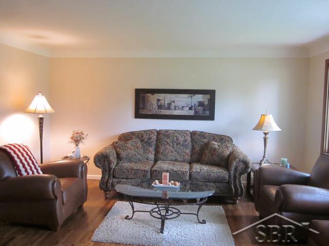 2824 Clayburn Road Saginaw, MI 48603 - Photo 2 of 8 20035333-5.JPG