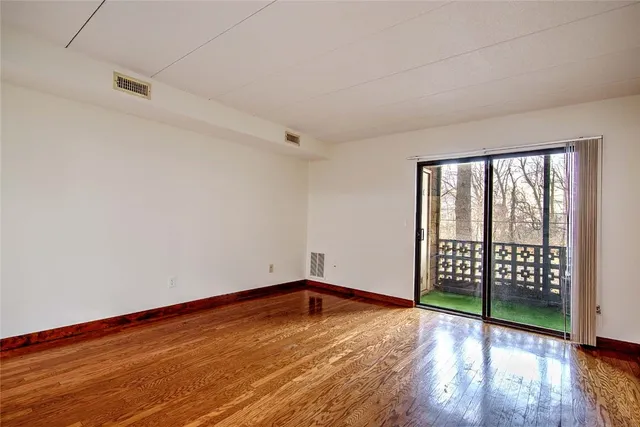 $349,000 | 175 Hoffman Avenue, Unit 102, Cranston, RI 02920