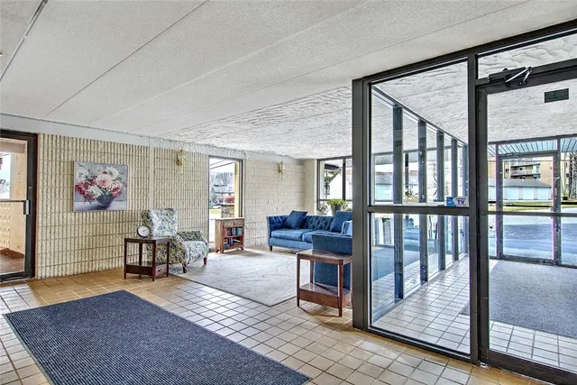 $349,000 | 175 Hoffman Avenue, Unit 102, Cranston, RI 02920