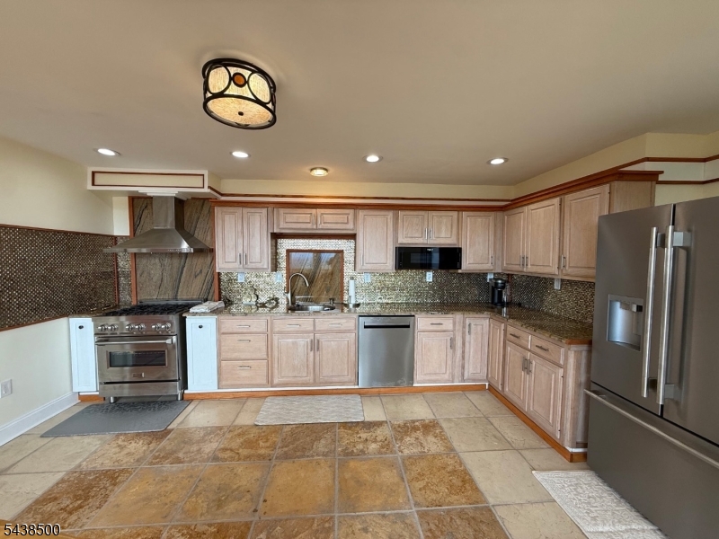 20 Upper Mountain Road Wantage, NJ 07461 - Photo 15 of 38
