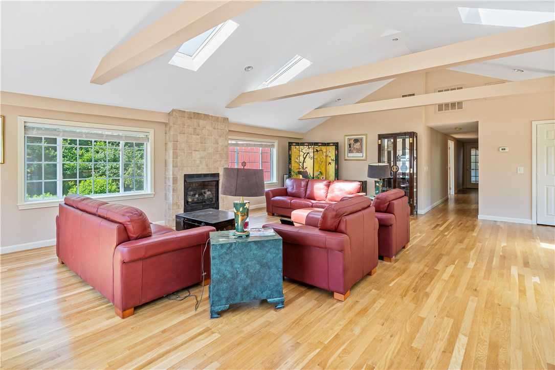67 Scrabbletown Road North Kingstown, RI 02852 - Photo 7 of 42 Gallery Image 7