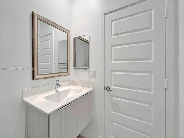 $4,600 | 10500 Northwest 78th Terrace, Unit 10500, Doral, FL 33178