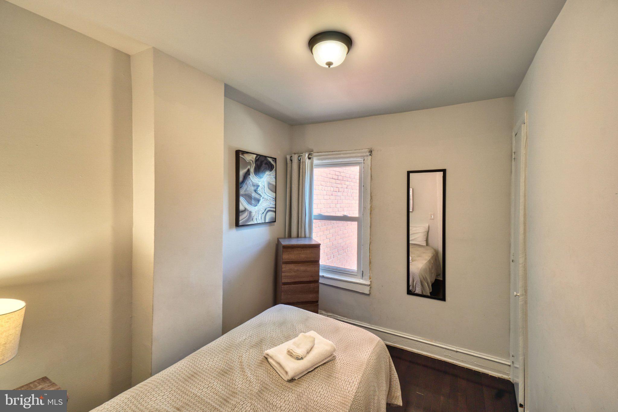 935 8th Street Northeast Washington, DC 20002 - Photo 18 of 19 Cozy room with natural light.