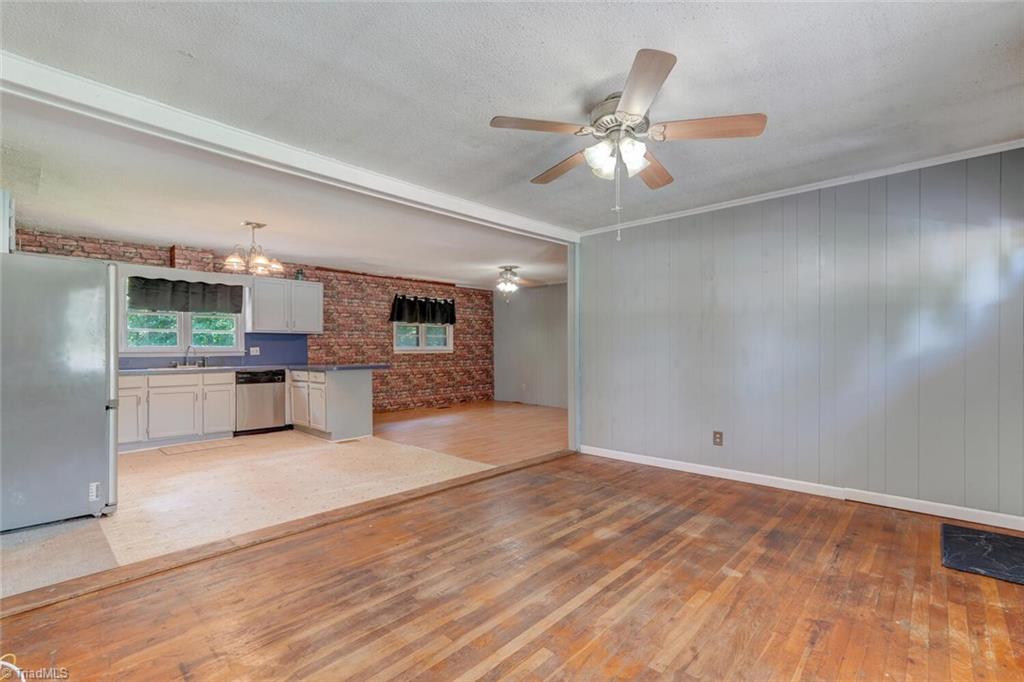 10707 Cherry Grove Road Reidsville, NC 27320 - Photo 9 of 21 Gallery Image 9