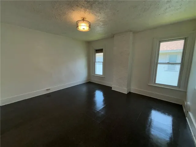 $1,250 | Undisclosed Address, Rochester, NY 14608
