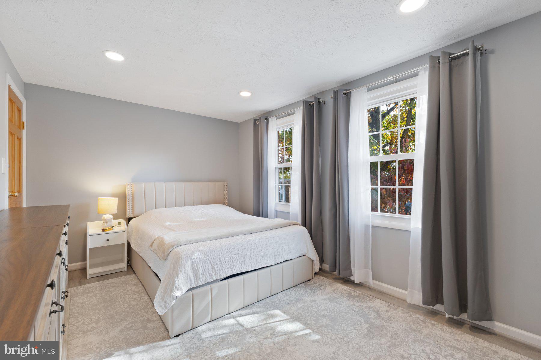 1401 Elm Grove Circle Silver Spring, MD 20905 - Photo 12 of 29 Primary bedroom)