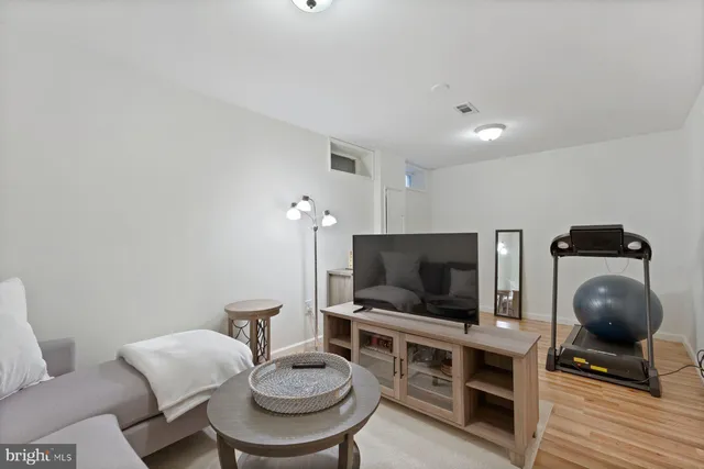 $414,900 | 1401 Elm Grove Circle, Silver Spring, MD 20905