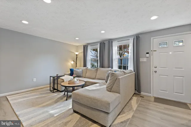 $414,900 | 1401 Elm Grove Circle, Silver Spring, MD 20905