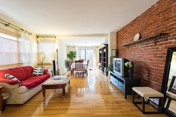 137 Sutherland Road, Unit B Boston, MA 02135 - Photo 2 of 20