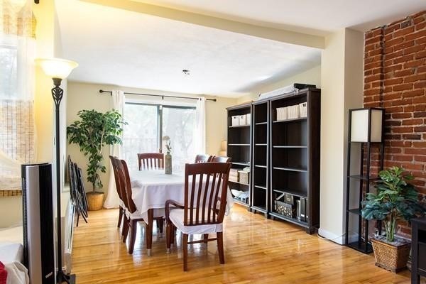 137 Sutherland Road, Unit B Boston, MA 02135 - Photo 4 of 20