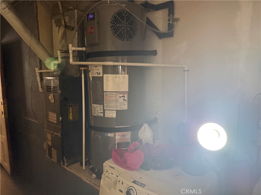 122 East Bowen Road Perris, CA 92571 - Photo 7 of 13