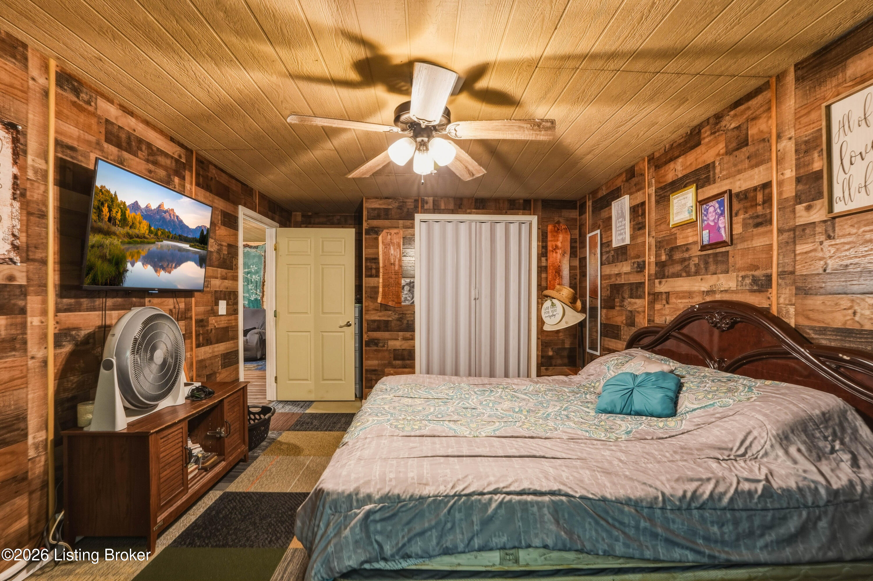 2983 Falls Of Rough Road Caneyville, KY 42721 - Photo 25 of 36 19_Primary_Bedroom_Alt