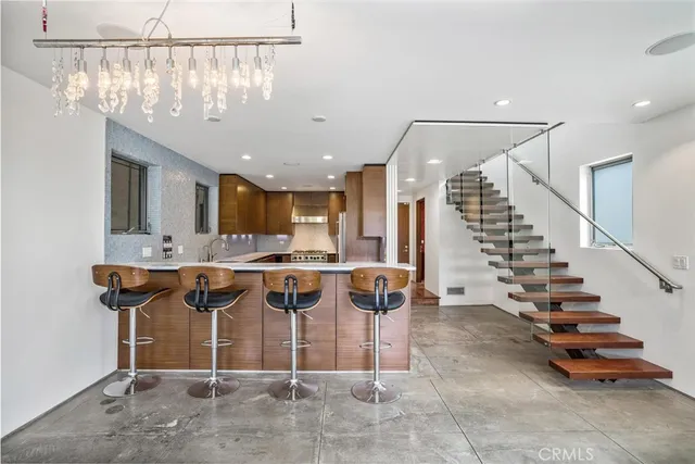 $13,450 | 419 Venice Way, Venice, CA 90291