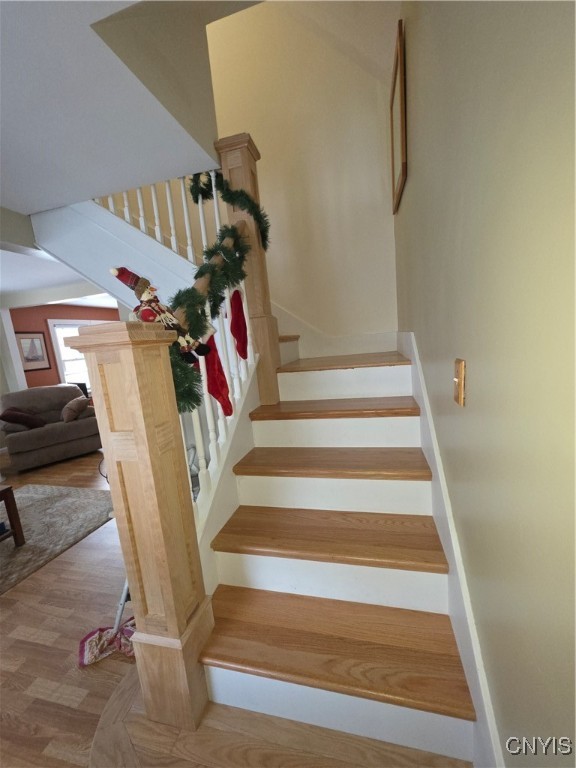 901 West Thomas Street Rome, NY 13440 - Photo 10 of 28 New Hardwood Stairs & Railing