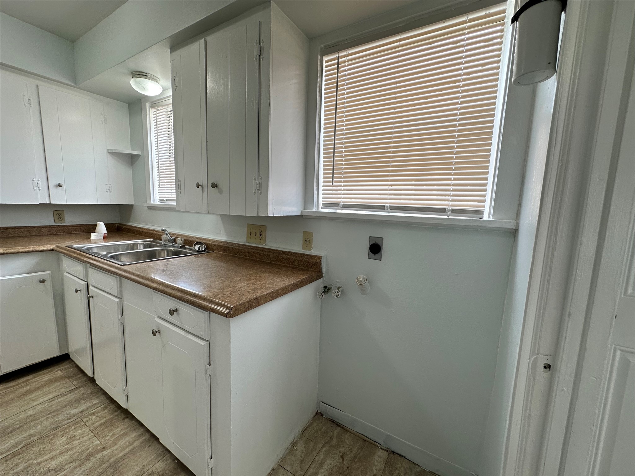 4624 Clay Street Houston, TX 77023 - Photo 11 of 18