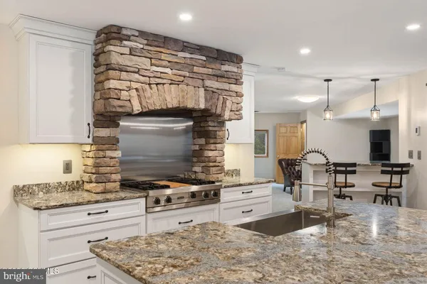 $974,900 | 236 Wagmyr Lane, Loganton, PA 17747