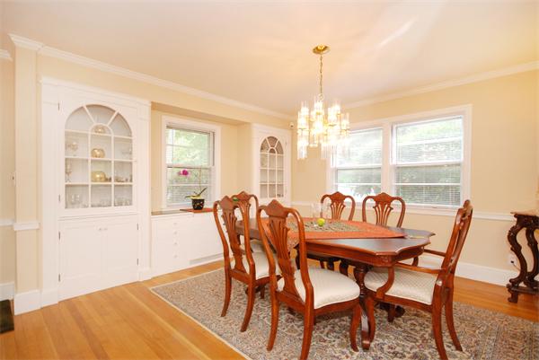 164 Spring Street Lexington, MA 02421 - Photo 5 of 15