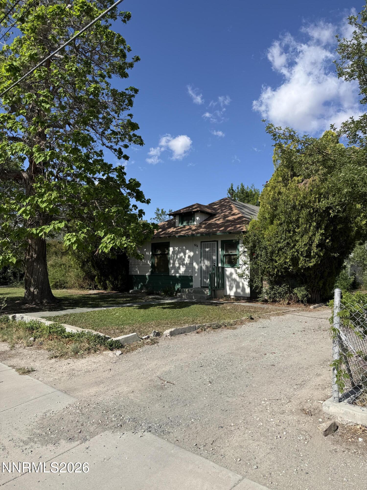 513 South Main Street Yerington, NV 89447 - Photo 1 of 32 Front View