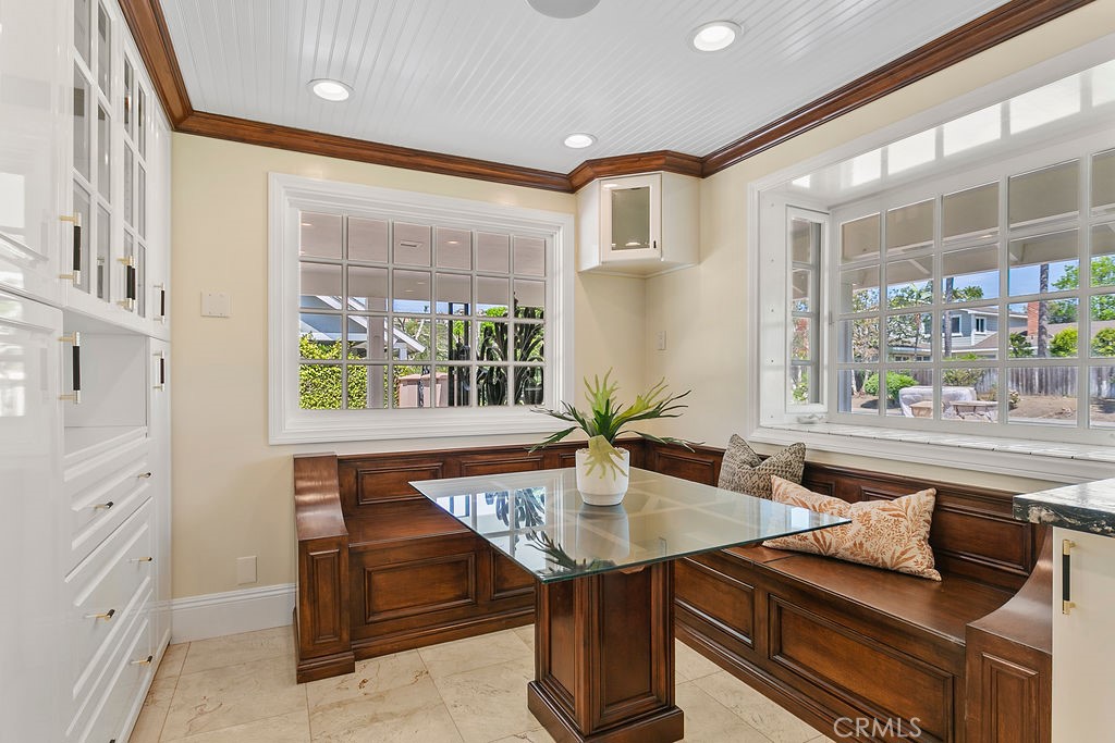 9631 Fleet Road Villa Park, CA 92861 - Photo 23 of 64 a living room with furniture and a large window