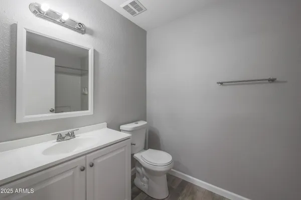 $1,550 | 16033 North 25th Street, Unit 214, Phoenix, AZ 85032