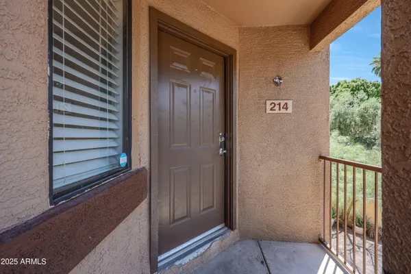 $1,495 | 16033 North 25th Street, Unit 214, Phoenix, AZ 85032