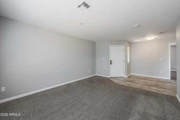 $1,495 | 16033 North 25th Street, Unit 214, Phoenix, AZ 85032