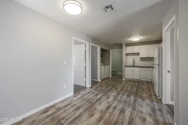 $1,495 | 16033 North 25th Street, Unit 214, Phoenix, AZ 85032