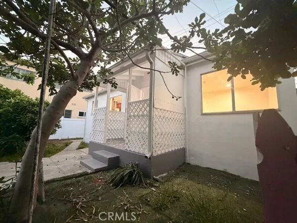 $3,000 | 1153 Justin Avenue, Unit A, Glendale, CA 91201