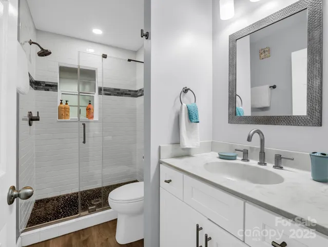 $365,000 | 140 West Lake Drive, Unit 301, Lake Lure, NC 28746