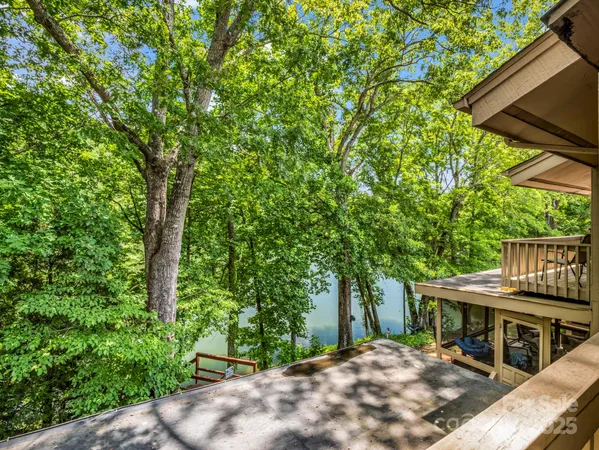$345,000 | 140 West Lake Drive, Unit 301, Lake Lure, NC 28746
