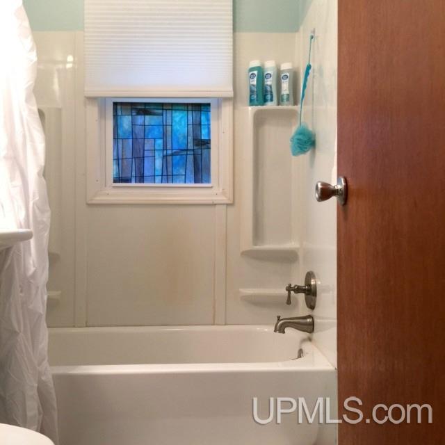 W3858 Lake Ellwood Road Florence, WI 54121 - Photo 13 of 24 Gallery Image 13