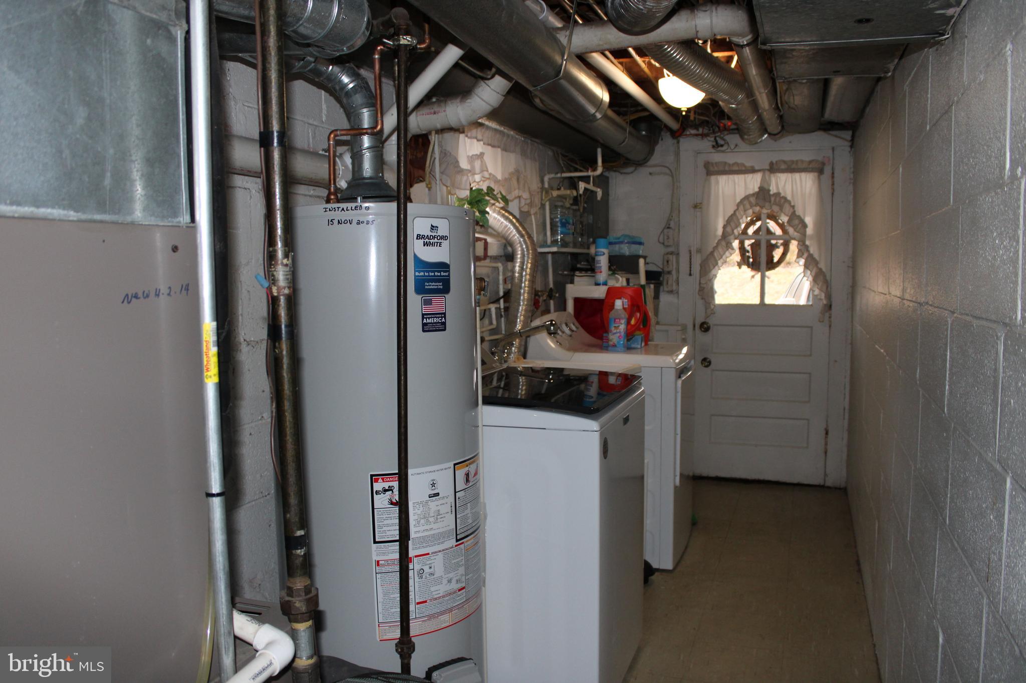 542 Michell Street Ridley Park, PA 19078 - Photo 26 of 34 EXIT TO BACKYARD, CARPORT, STORAGE GARAGE