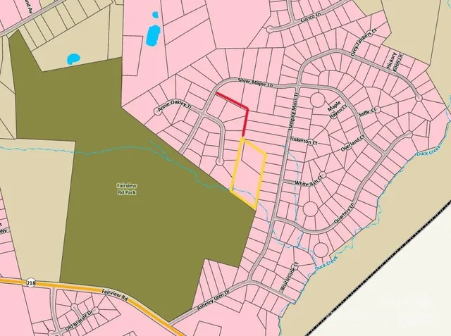 a view of a room with entertaining space