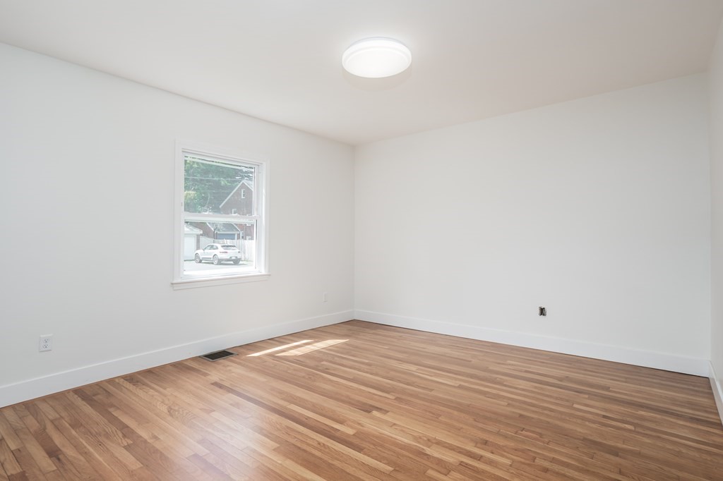 92 Clinton Place, Unit 1 Newton, MA 02459 - Photo 13 of 26