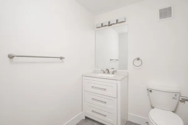 $4,025 | 92 Clinton Place, Unit 1, Newton, MA 02459