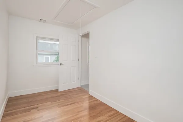 $4,025 | 92 Clinton Place, Unit 1, Newton, MA 02459