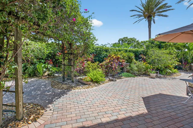 $1,149,000 | 2374 Northwest 23rd Road, Boca Raton, FL 33434