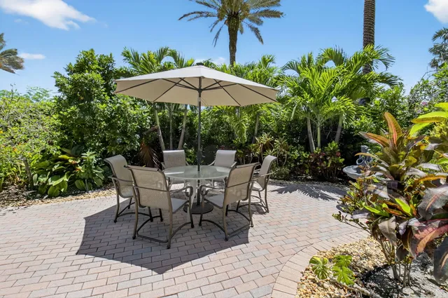 $1,149,000 | 2374 Northwest 23rd Road, Boca Raton, FL 33434