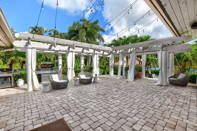 $1,149,000 | 2374 Northwest 23rd Road, Boca Raton, FL 33434