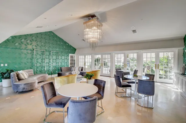 $1,149,000 | 2374 Northwest 23rd Road, Boca Raton, FL 33434