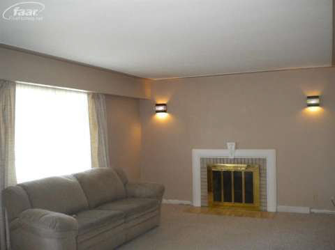 6184 Flushing Road Flushing, MI 48433 - Photo 5 of 7 20395794-4.JPG