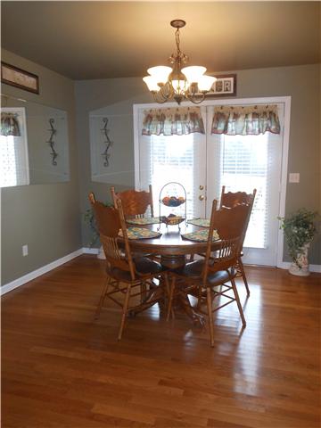 1898 Rock Church Road Charlotte, TN 37036 - Photo 6 of 16 Open dining area