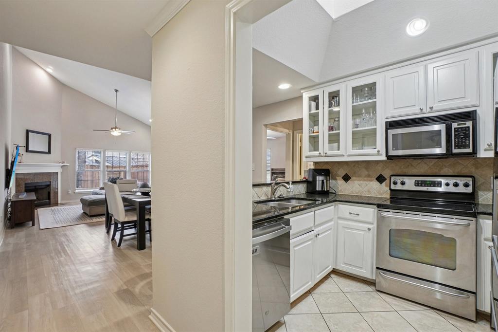 9437 Timberleaf Drive Dallas, TX 75243 - Photo 14 of 35