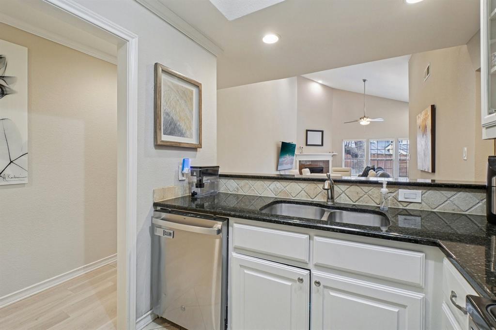 9437 Timberleaf Drive Dallas, TX 75243 - Photo 16 of 35