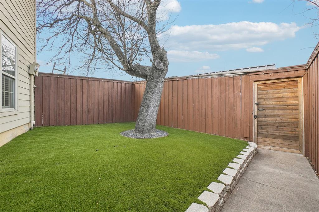 9437 Timberleaf Drive Dallas, TX 75243 - Photo 32 of 35