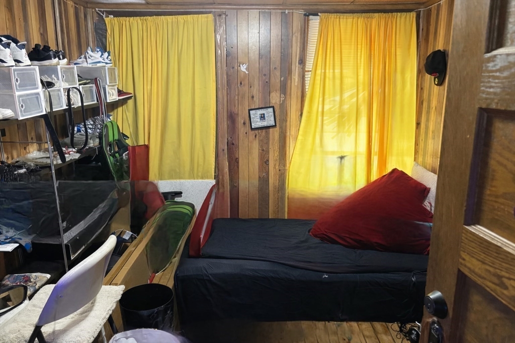 63 George Street Westfield, MA 01085 - Photo 16 of 19