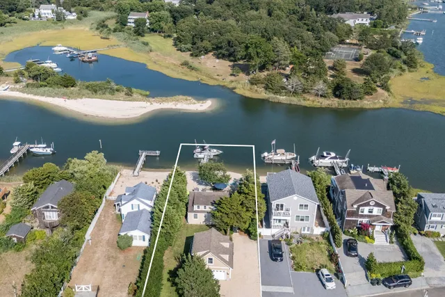 a view of balcony with outdoor seating and wooden floor