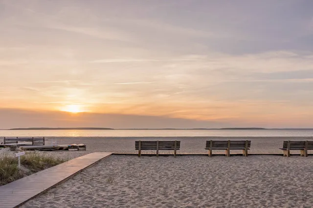 $3,395,000 | 38 East Beach Drive, Southampton, NY 11968