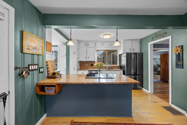 $435,000 | 5441 Ridgeway Street, St. Paul, MN 55110